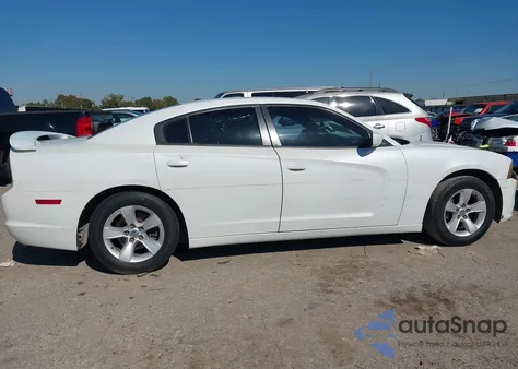 2013 Dodge Charger Se из США, поврежденный, VIN 2C3CDXBG4DH683752